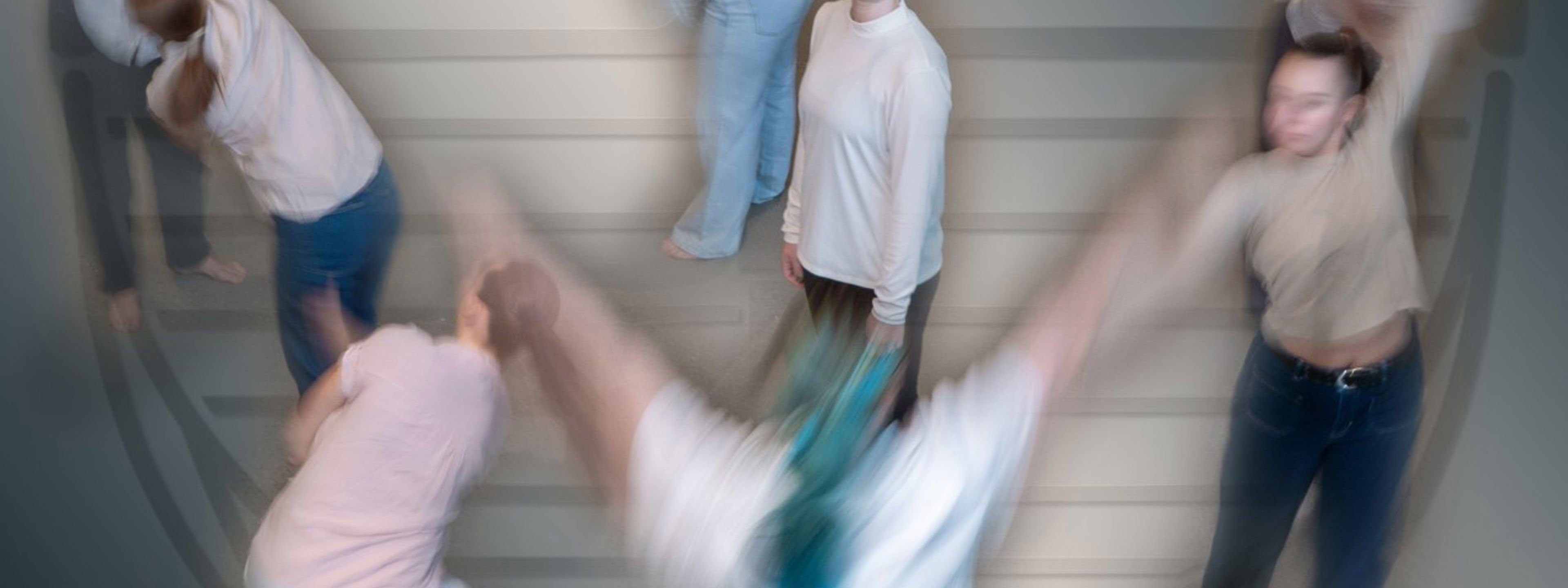 Elevar i ulike dansepositurar